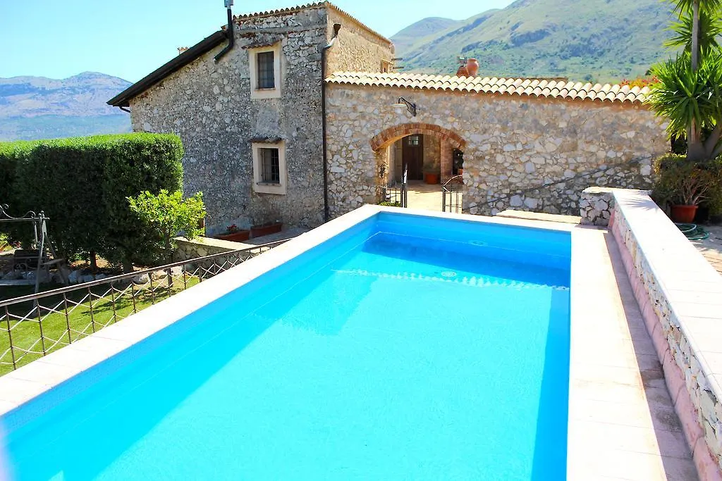 Casale Maddalena Fritidshus Carini 0*,  Italien
